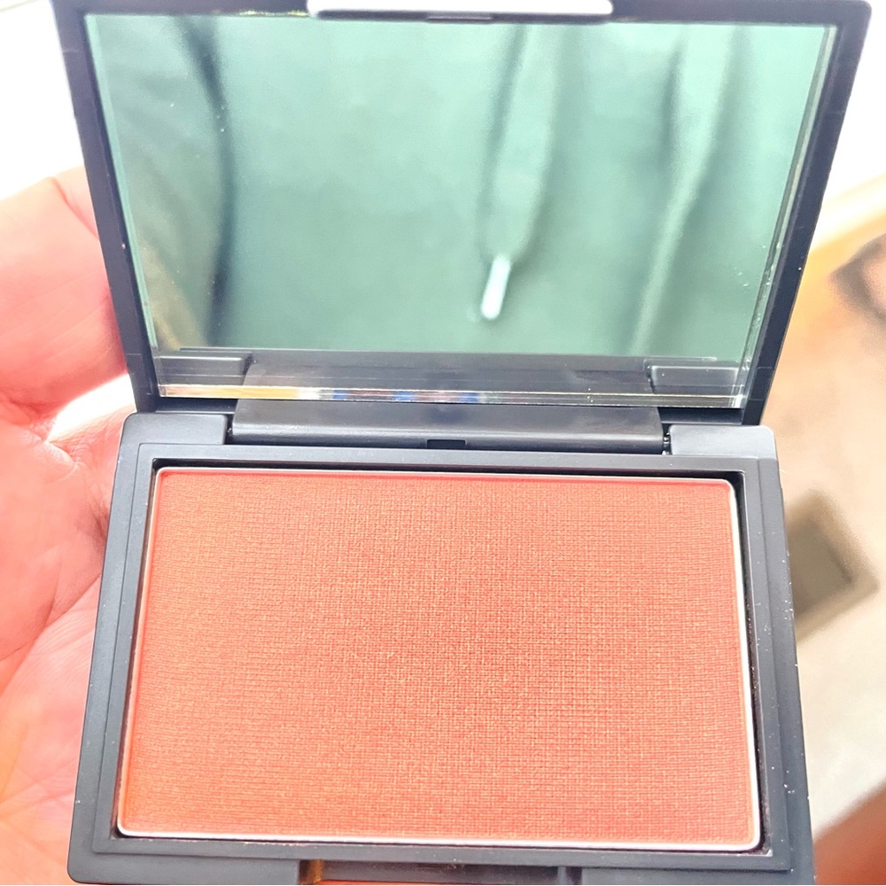 NIB Phase Zero Blush in color Making Moves